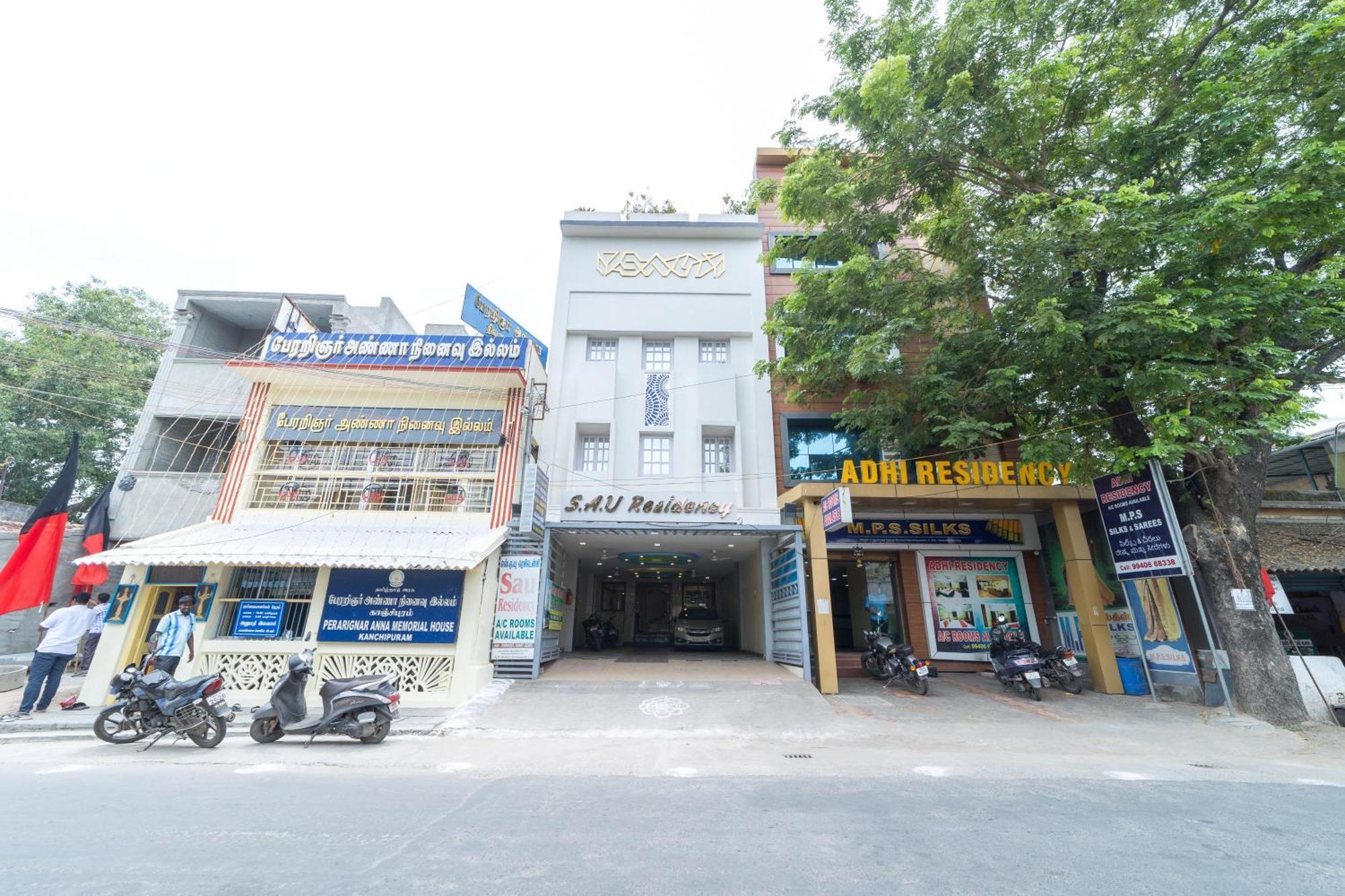Hotel Sau Residency à Kanchipuram Extérieur photo
